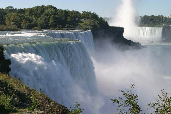 American Falls (left) and Horseshoe Falls on the right.