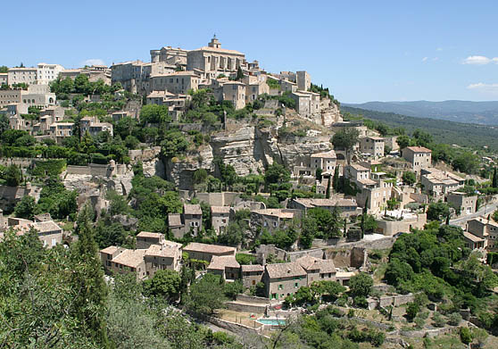 Gordes is an upscale village hanging on the side of a hill. It seemed to be populated mostly with artists and entertainers.