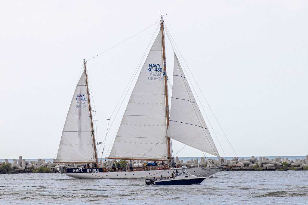 HMCS Oriole