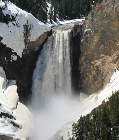 Lower Falls on the Yellowstone River as seen from Lookout Point [xti_8099.jpg]